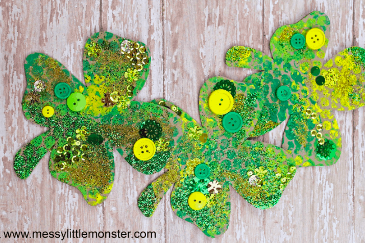 11. Bubble Wrap Shamrock Craft - with Messy Little Monster“Bubble wrap painting is so much fun for toddlers and preschoolers, add glitter and sparkles and this really is the PERFECT craft to make with young children.”