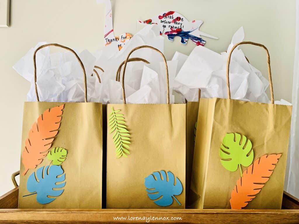 Dinosaur Goody Bags. DIY Ideas for a Dinosaur-Themed Birthday Party. #Dinosaurparty #birthdayideas